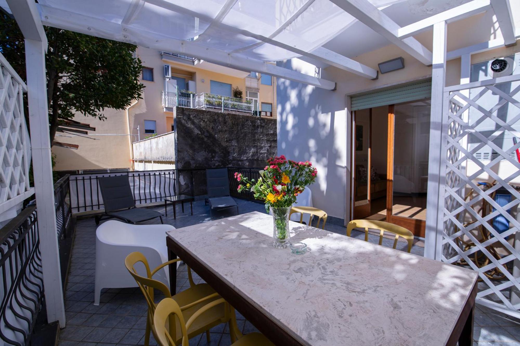Casa Gralume Lägenhet Sorrento Exteriör bild